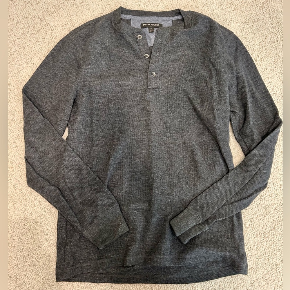 Banana Republic Gray Henley Shirt